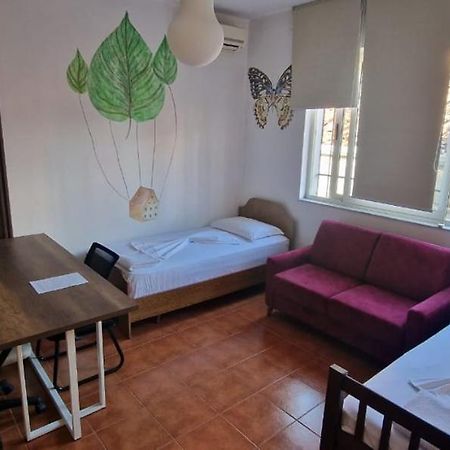 Arka Hostel Szkodra Zewnętrze zdjęcie